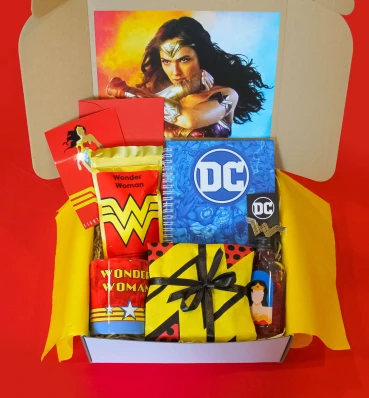 Бокс Wonder Woman ⦁ max ⦁ Подарок фанату Чудо Женщины и ДС