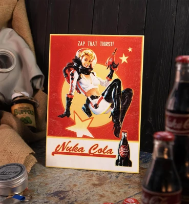 Дерев'яний постер Фолаут • З написом Nuka-Cola і дівчиною • Плакат Fallout • Подарунок для геймера