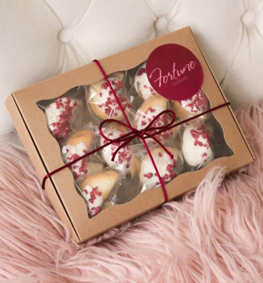 Печенье с предсказаниями в крафтовой коробочке • Сладкий подарок для любимой