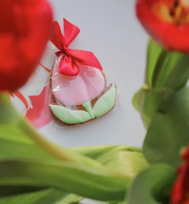 Пряник у формі тюльпану • Солодкі сувеніри та атрибутика • Подарунок мамі, вчителю, дівчині на 8 березня