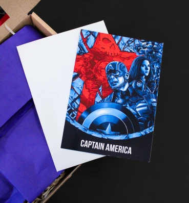 Открытка с Капитаном Америка