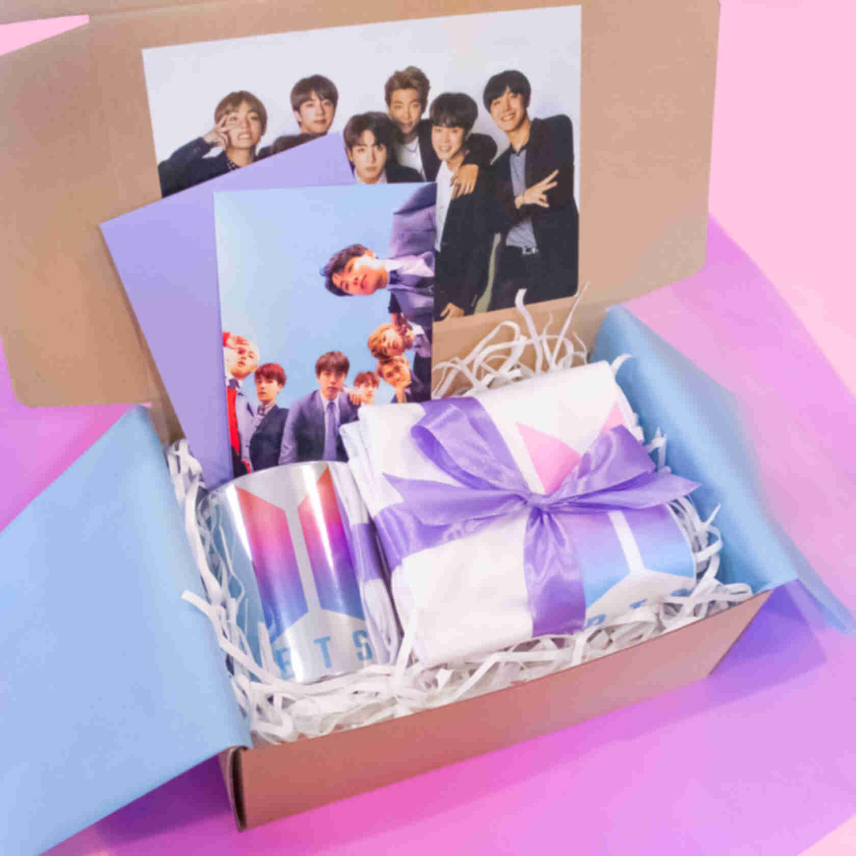 Бокс BTS ⦁ medium ⦁ Подарунок для фанатів K-POP і корейської групи БТС