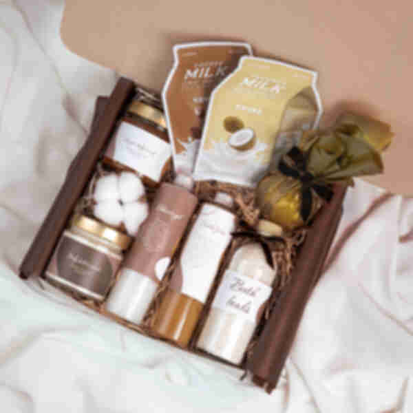 Spa box «Chocolate&Tiramisu» ⦁ Premium ⦁  Подарунковий бокс для дівчини - набір косметики для догляду за шкірою
