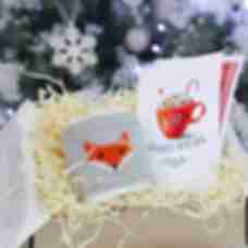 Чашка в в'язаному чохлі з милою лисицею ⦁ Затишний зимовий подарунок дівчині