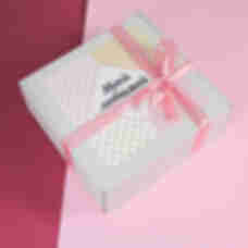 Коробка 'Моей любимой з ніжно-рожевою стрічкою'