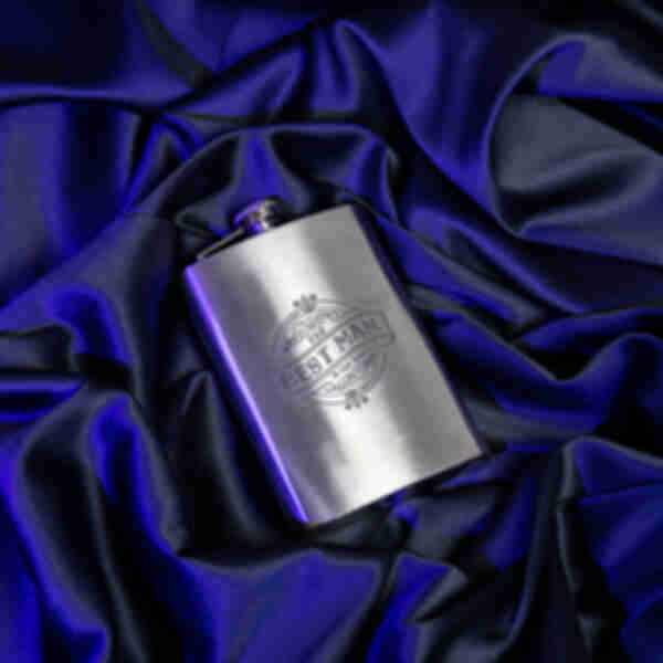 Металева фляга з гравіюванням ⦁ Подарунок коханому чоловікові ⦁ Фляга для віскі