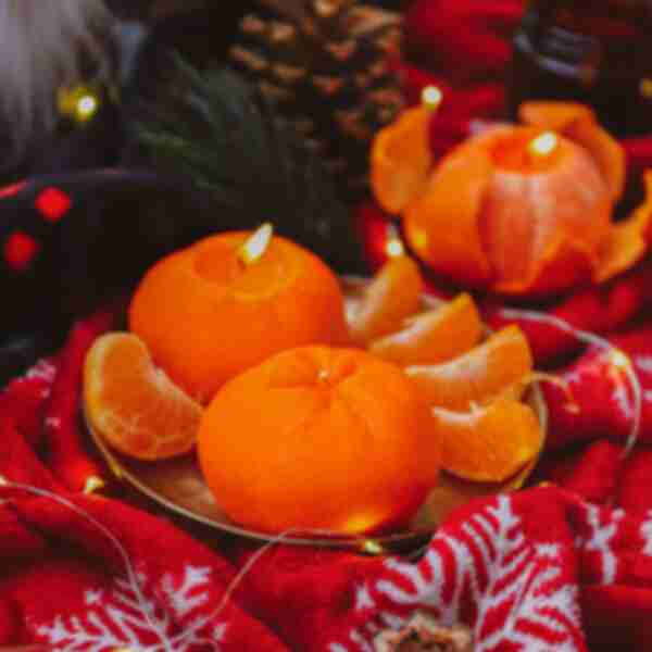Соєва свічка у формі мандарину • М • Новорічні подарунки • Сувеніри ручної роботи