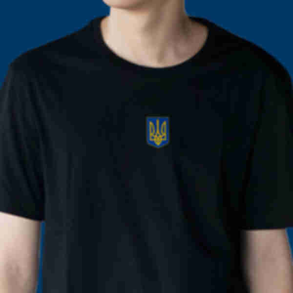 Футболка №4 • Герб Украины •  Патриотические сувениры Украина, черная
