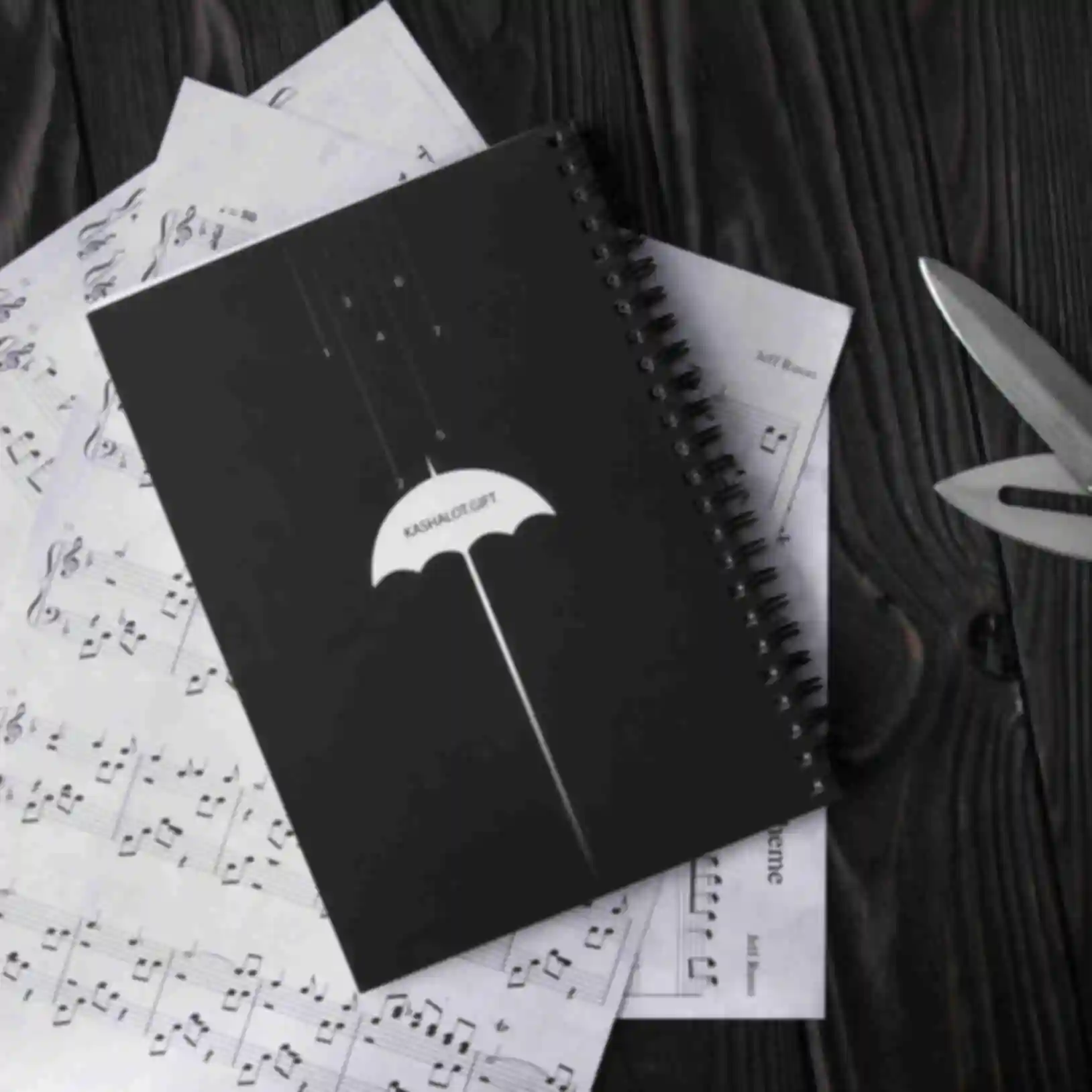 Тематичний блокнот • Академія Амбрелла • Скетчбук • Подарунки The Umbrella AcademyФото №5