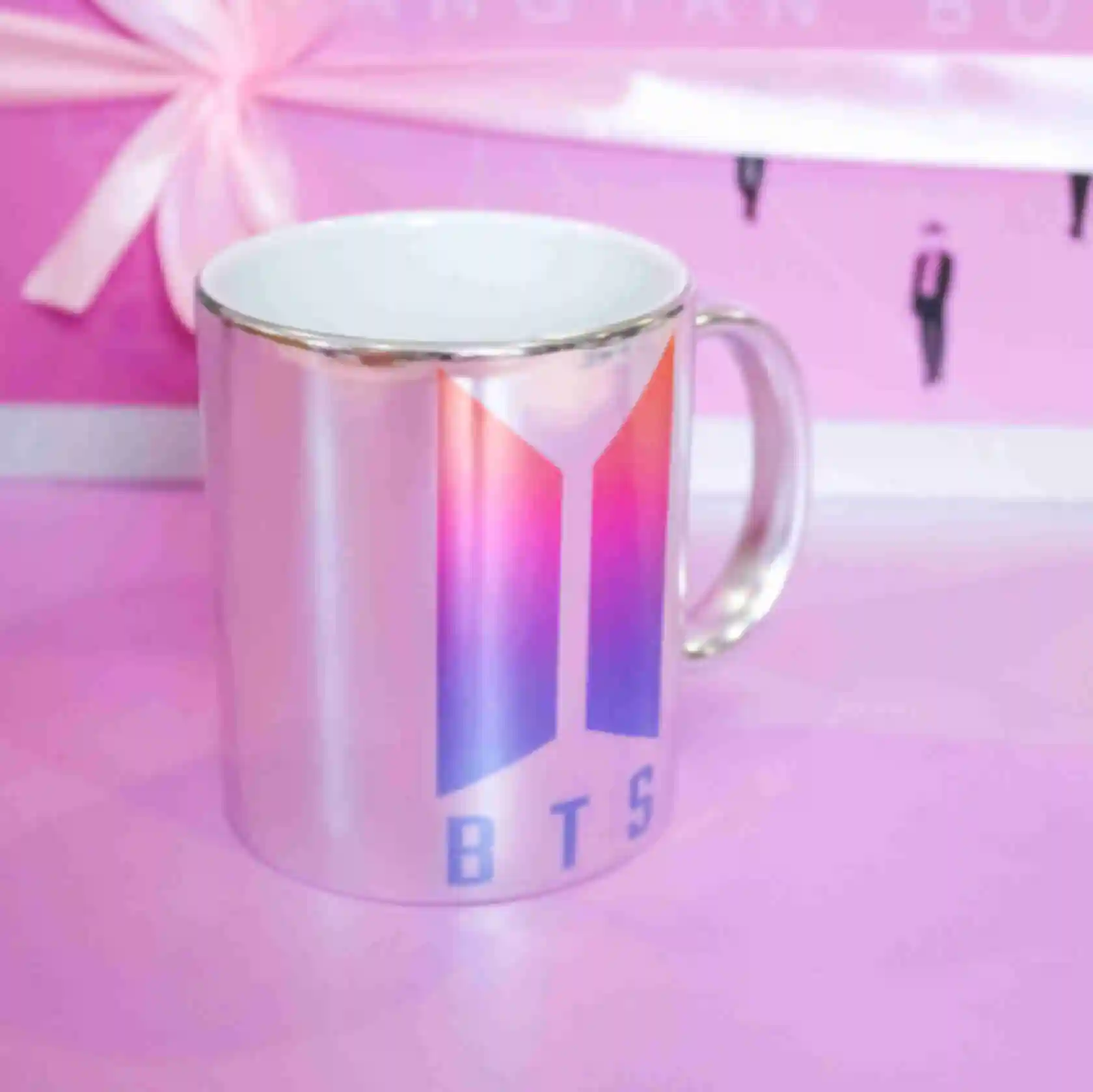 Чашка ⦁ Лого групи • БТС ⦁ Кружка ⦁ Подарунок для фанатів K-POP та корейської групи BTSФото №1