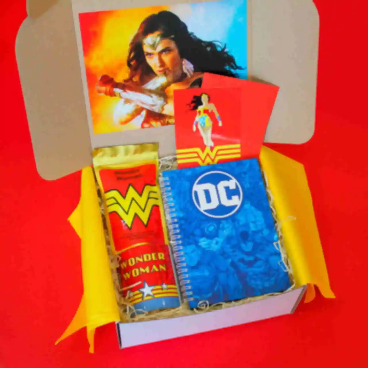 Бокс Wonder Woman ⦁ classic ⦁ Подарок фанату Чудо Женщины и ДС