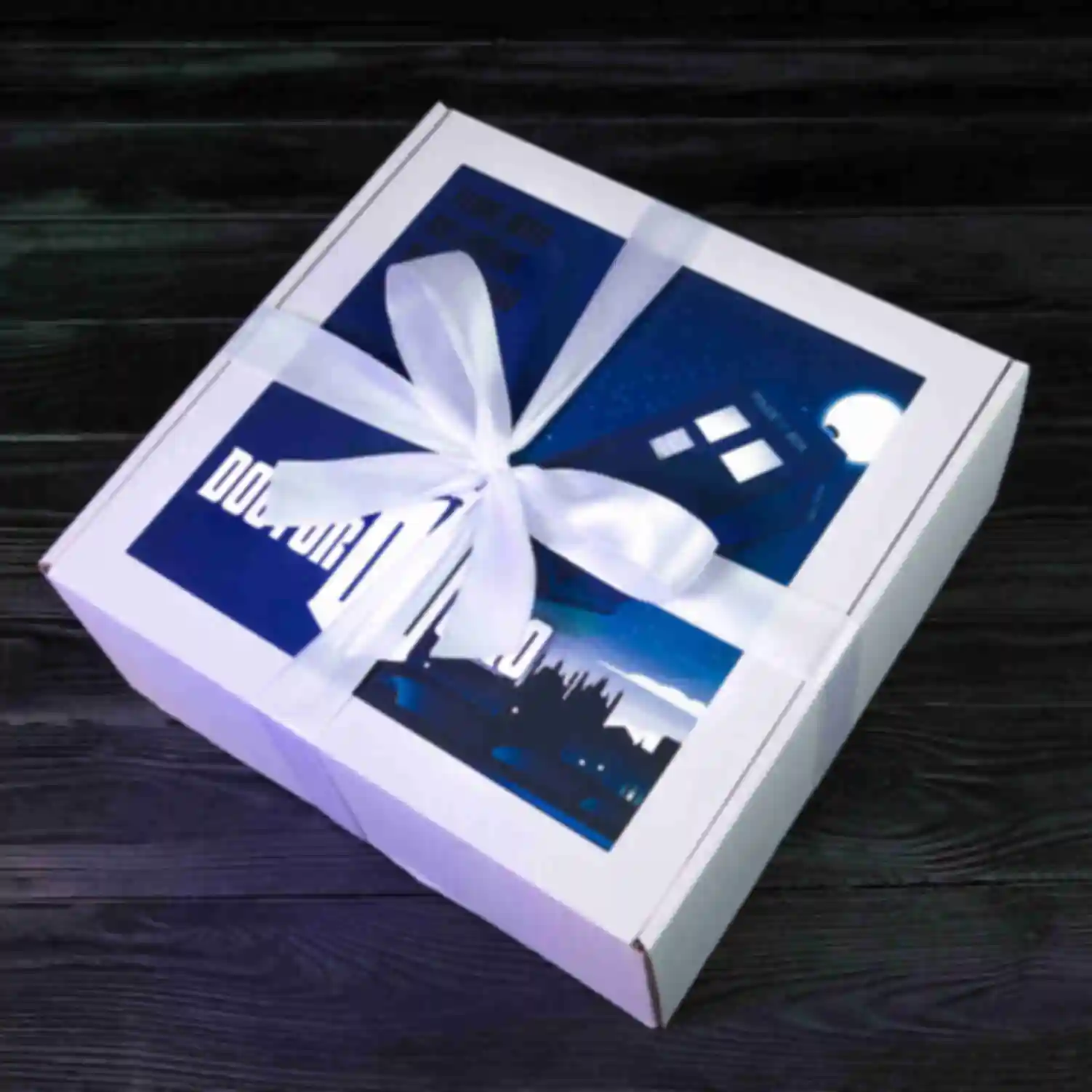 Подарункова коробка з декором • Доктор ХтоФото №17