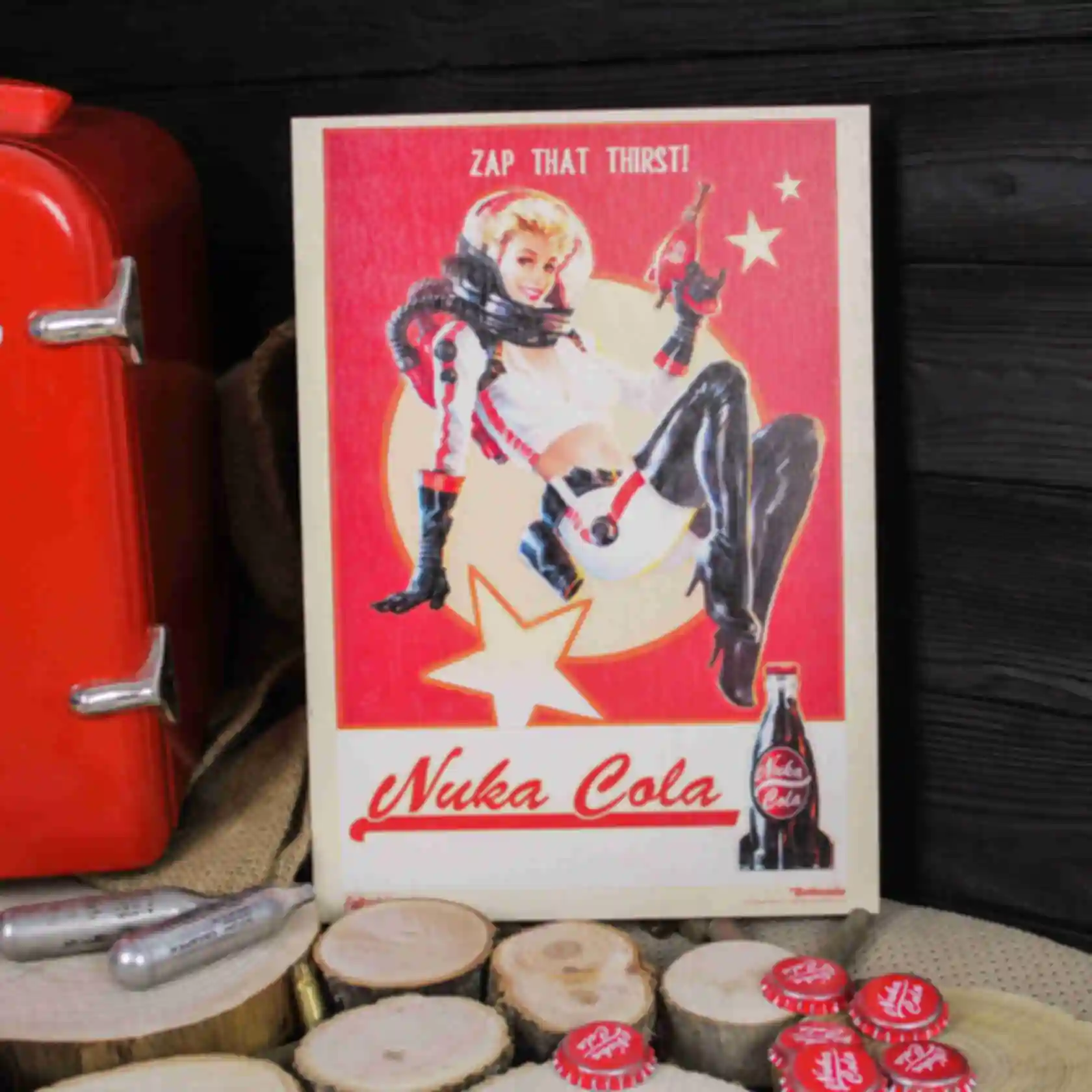 Деревянный постер Фаллаут • С надписью Nuka-Cola и девушкой • Плакат Fallout • Подарок. Фото №54