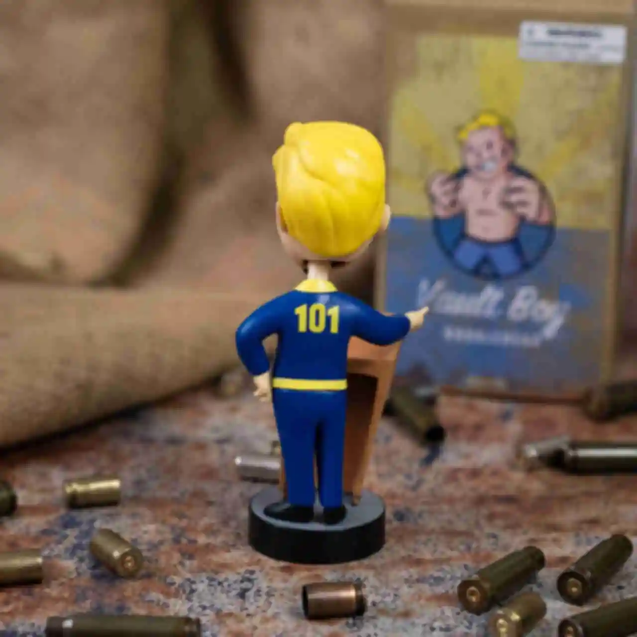 Фигурка Vault Boy • Подарки для фаната игры Fallout • Сувениры по Фаллауту . Фото №15