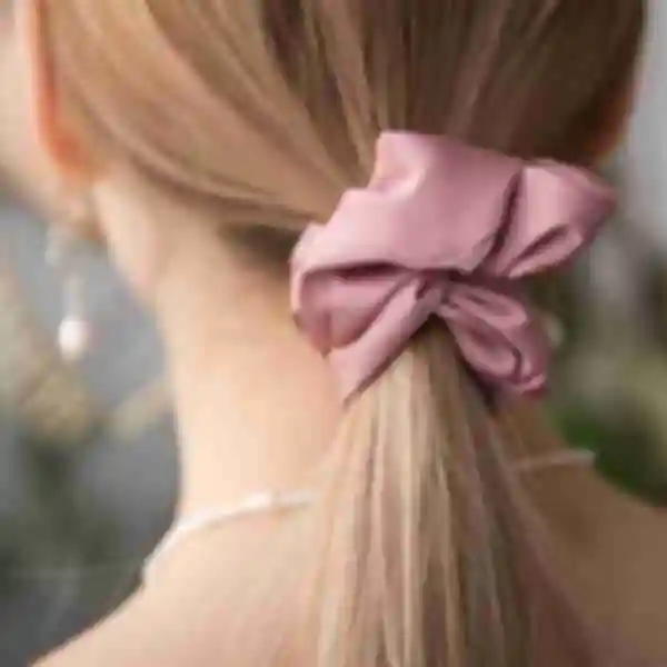 Шовкова резинка ⦁ Аксесуари для волосся ⦁ Подарунок для жінки чи дівчини на День народження або 8 березня