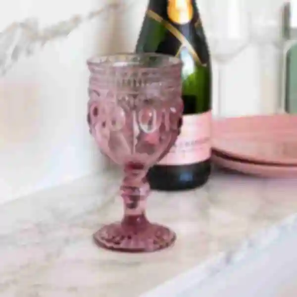 Бокал для вина в готическом стиле • Утонченный бокал для напитков • Изысканная посуда для торжеств