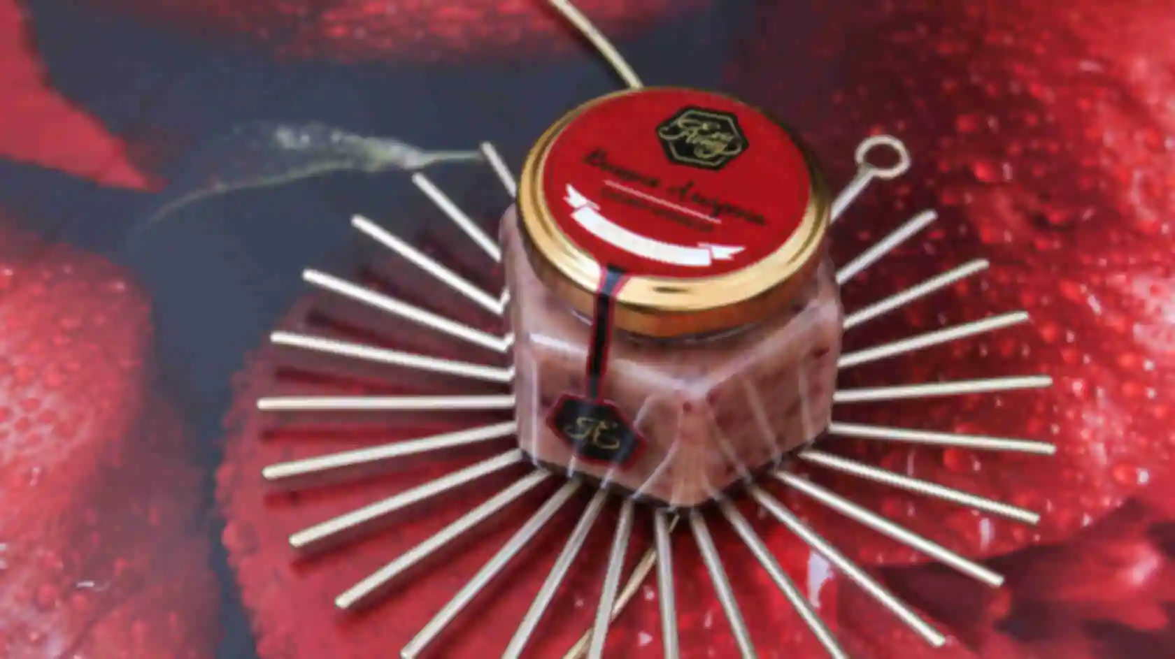 Крем-мед Вишня Амарена Strawberry max. Фото №1