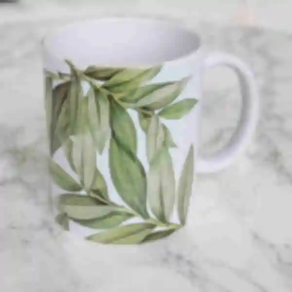 Чашка с тропическими листьями • Дизайнерская кружка с принтом • Универсальный подарок