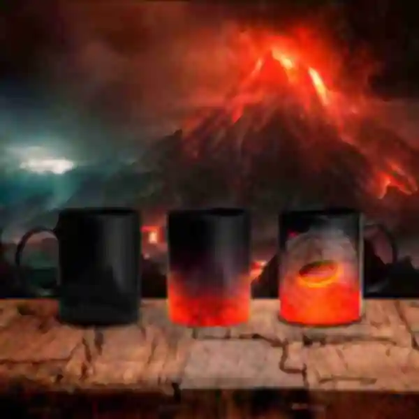 Магічна чашка з Єдиним Перснем в полум'ї ⦁ Володар Перснів • The Lord of the Rings