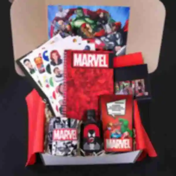 Бокс Marvel 2.0 ⦁ classic ⦁ Подарок фанату Марвел