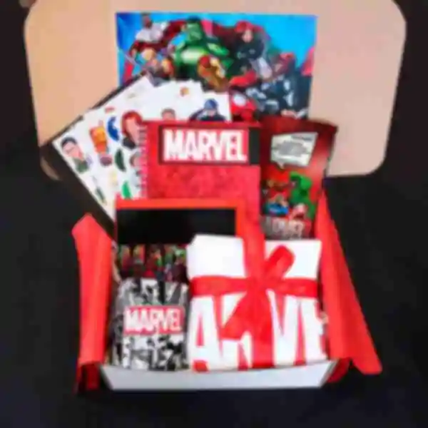 Бокс Marvel 2.0 ⦁ max ⦁ Подарунок фанату Марвел