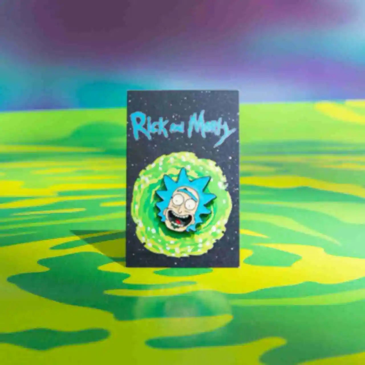 Значок з веселим Ріком • Пін • Сувеніри Рік і Морті • Подарунки Rick and MortyФото №3