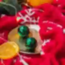 Ялинкова кулька зеленого кольору • Декор для дому • Подарунок на Новий рік та Різдво