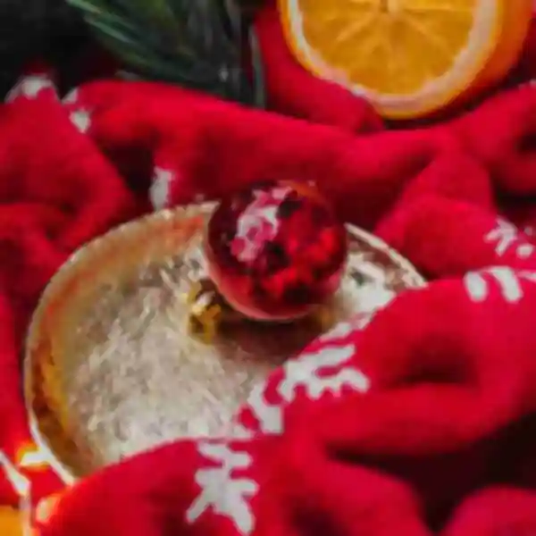 Ялинкова кулька червоного кольору • Декор для дому • Подарунок на Новий рік та Різдво