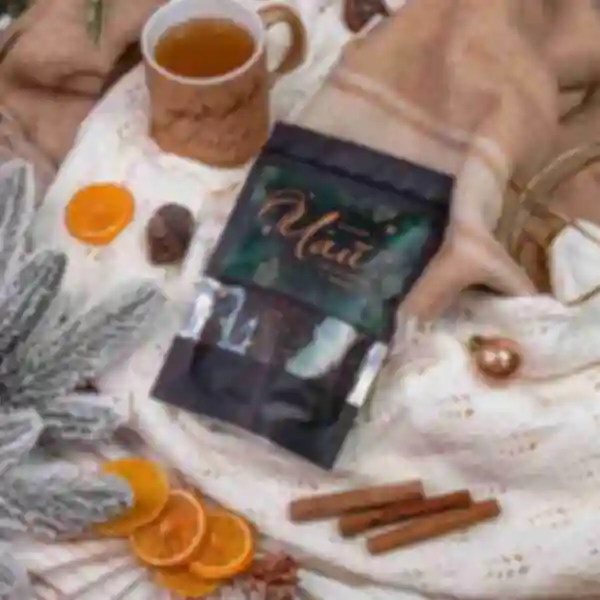 Чорний листовий чай «Golden New Year» ⦁ Сувеніри та солодощі ⦁ Універсальний подарунок на Новий рік та Різдво