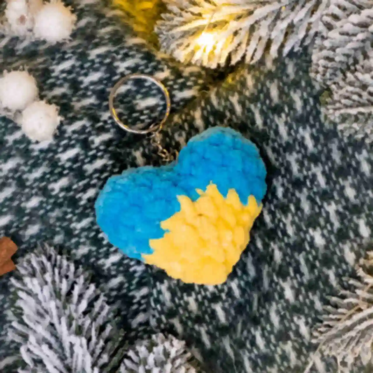 Брелок • Сердце • Патриотический сувенир • Подарок Ukraine. Фото №9