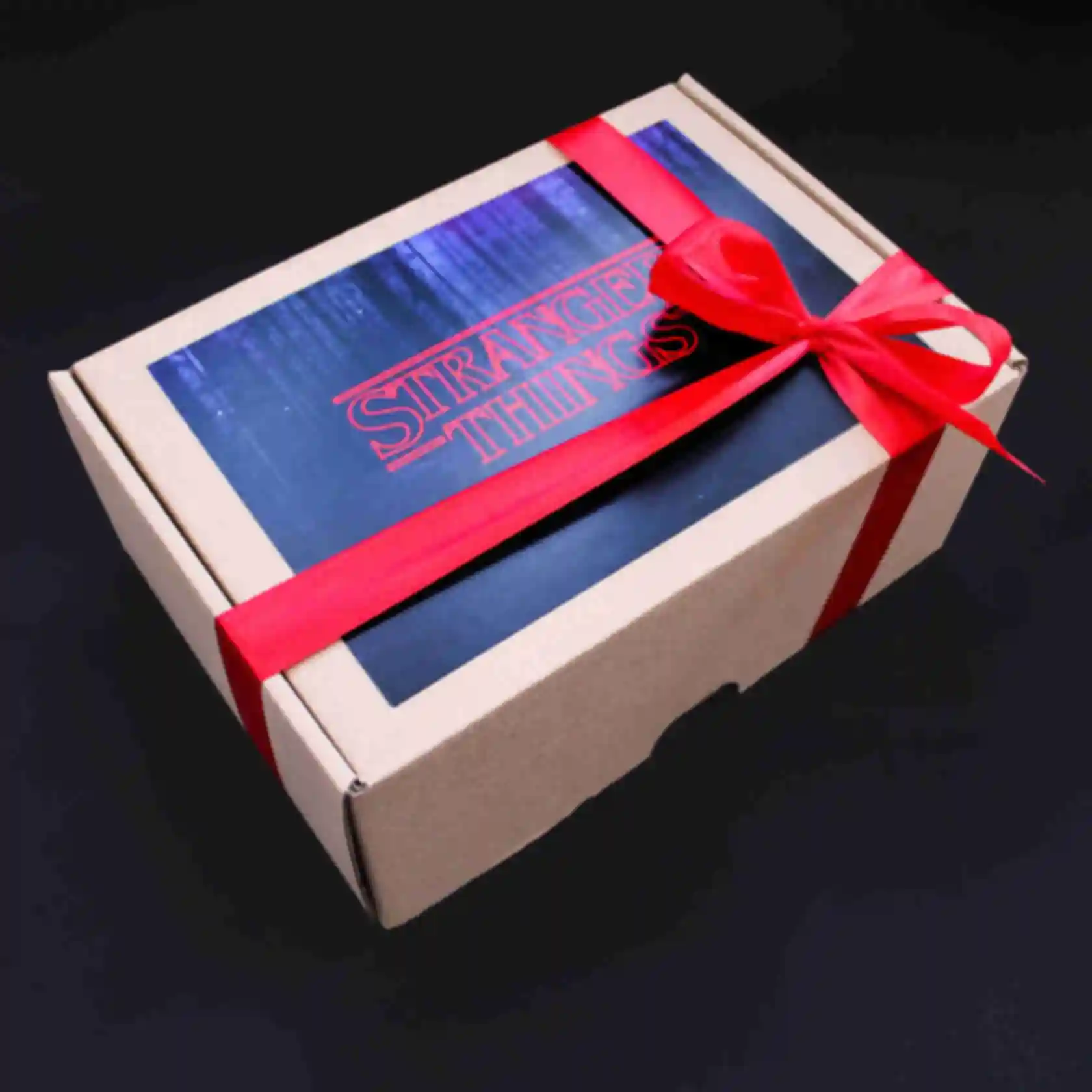 Подарункова коробка з декором • Дивні диваФото №35