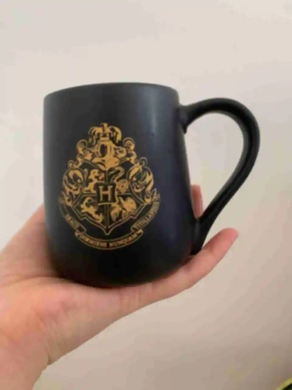 УЦЕНКА Чашка деколь Hogwarts чёрная ⚡️ Кружка Гарри Поттер ⚡️ Подарки Хогвартс ⚡️ Harry Potter. Фото №4