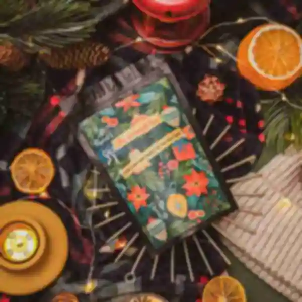Чорний листовий чай «Spirit of the New Year» ⦁ Сувеніри та солодощі ⦁ Універсальний подарунок на Новий рік та Різдво